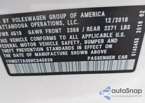 2017 Volkswagen Passat 1.8T R-Line z USA, uszkodzony, nr VIN 1VWDT7A35HC045839